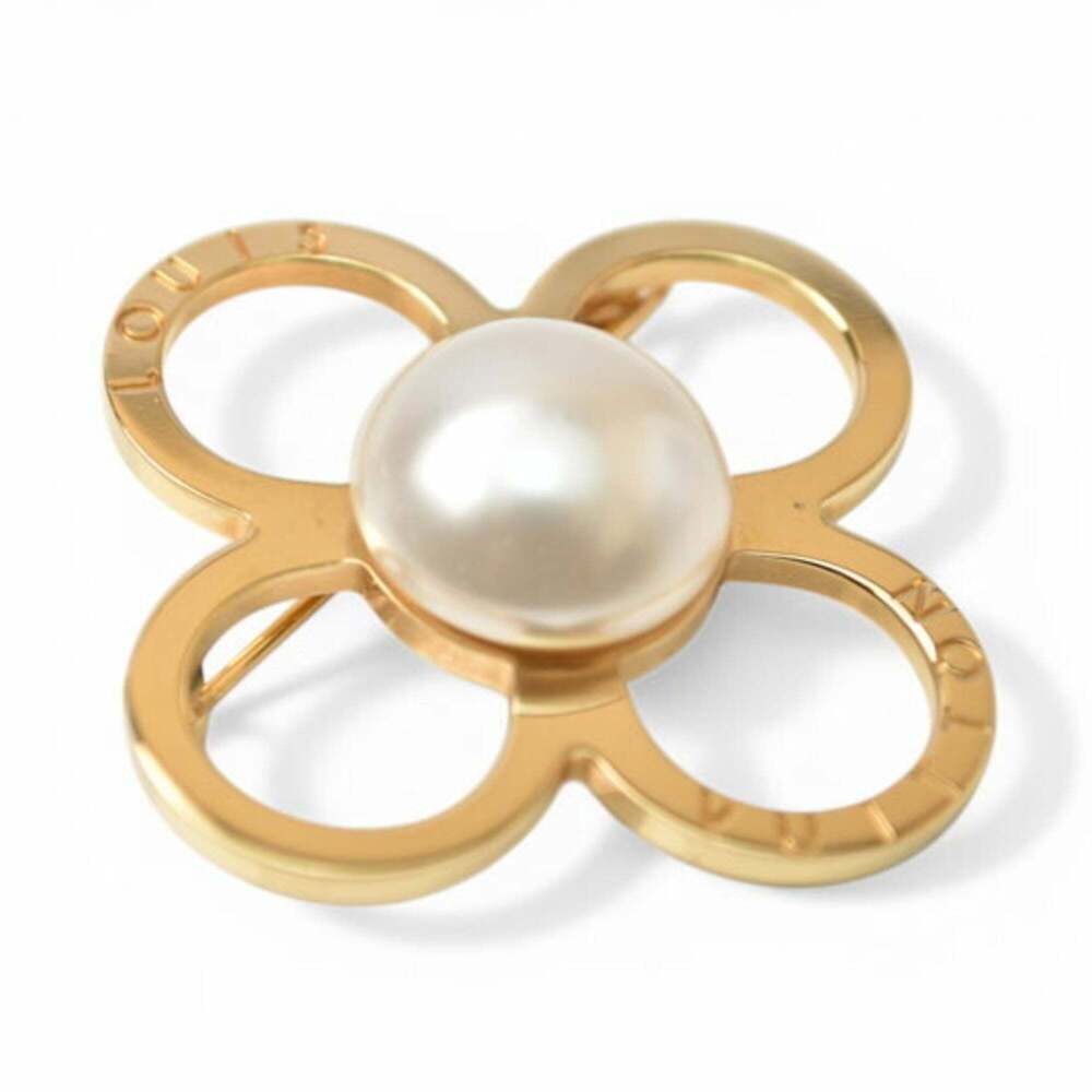 LOUIS VUITTON Brown Pearl Monogram Brooch - Picture 3 of 7